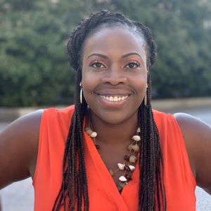 Meet your Posher, Nadia